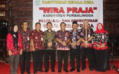 Kukuhkan Ketua Baru Paguyuban Wirapraja, Bupati Minta Kepala Desa Maksimalkan Potensi