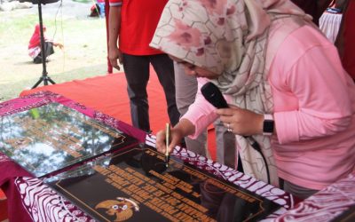 Plt. Bupati Tandatangani Prasasti Peresmian Proyek APBD Dan APBDes 2017